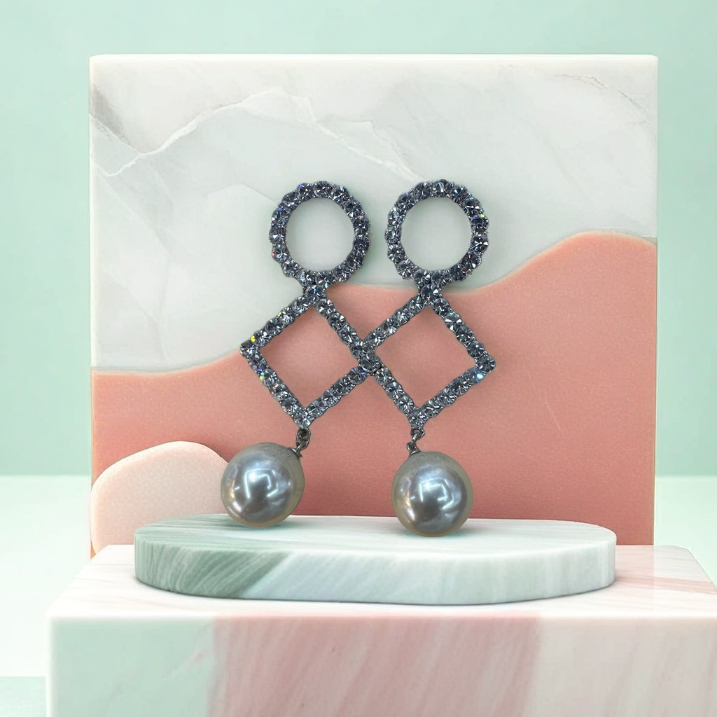 Серьги серебристые с подвесной жемчужиной оптом из Китая — фотография 4