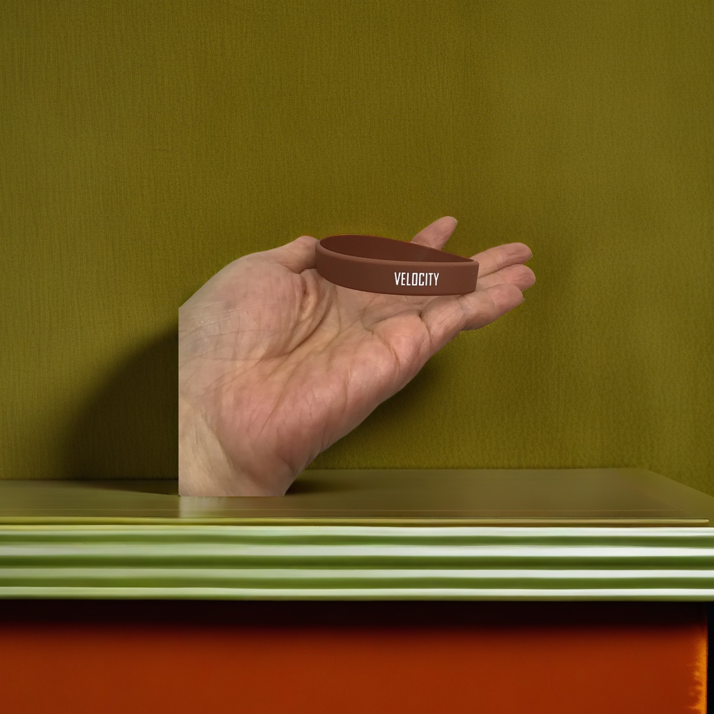 Браслет силиконовый коричневый оптом из Китая — фотография 3