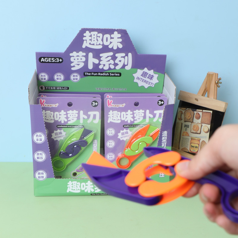 Игрушка-антистресс курица-пищалка футбольная оптом из Китая — фотография 4