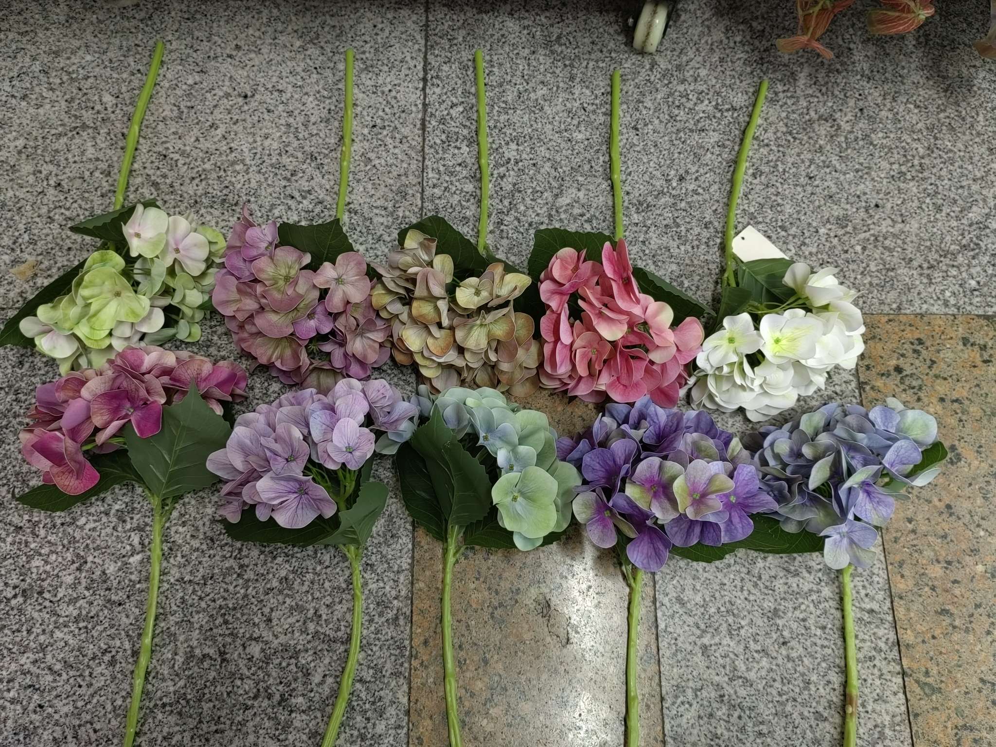 Цветы искусственные из пенопласта на стеблях оптом из Китая — фотография 2