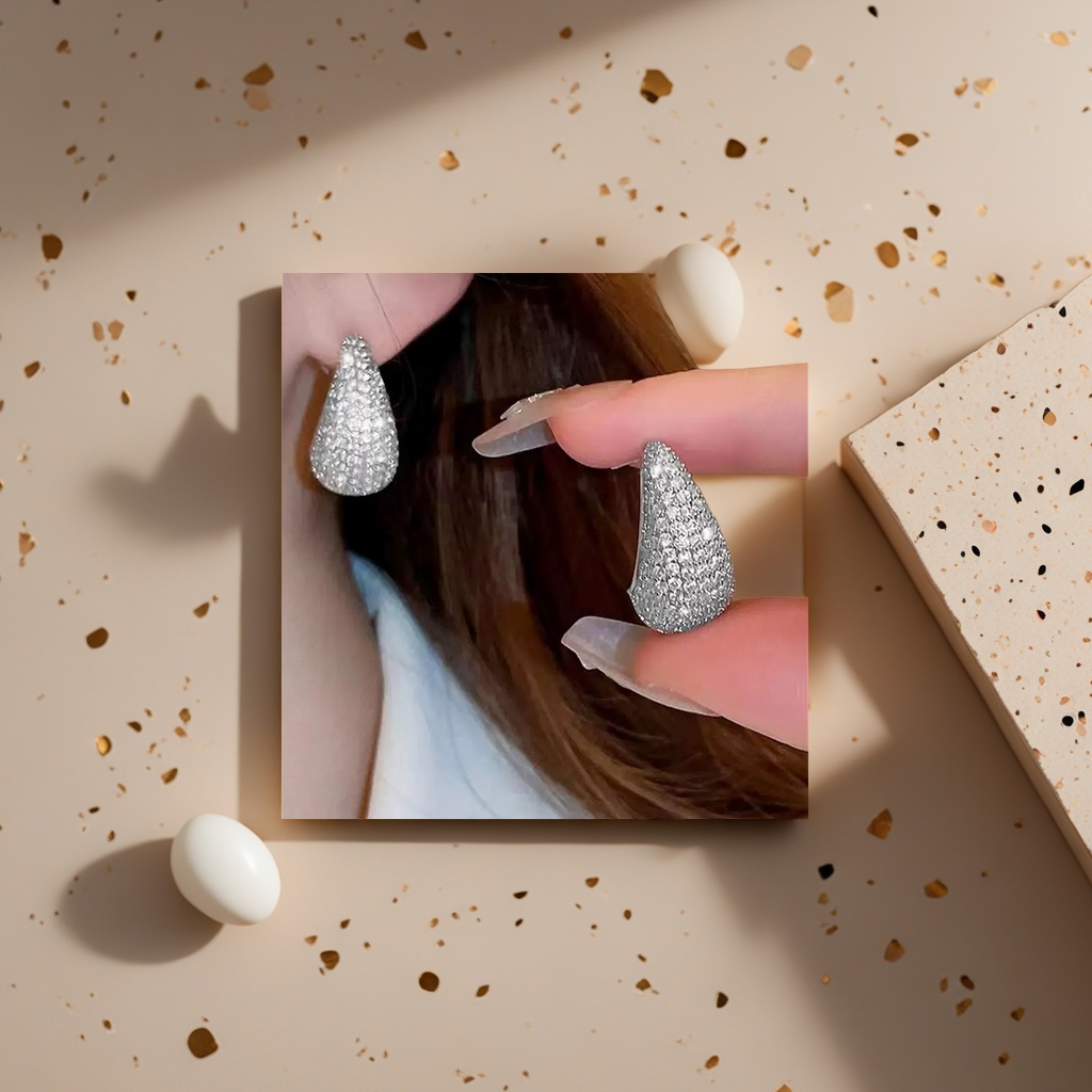 Серьги-гвоздики серебристые с жемчужиной оптом из Китая — фотография 3