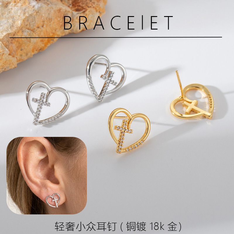 Серьги-гвоздики с цирконом и жемчугом оптом из Китая — фотография 2