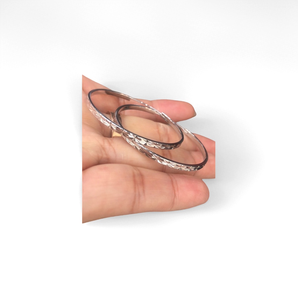 Серьги серебристые с резным узором оптом из Китая — фотография 4
