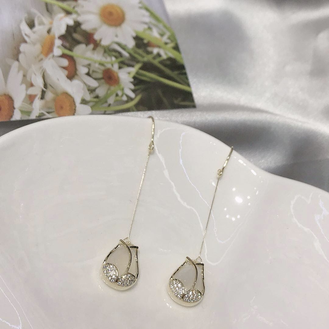 Серьги длинные с кисточками и цирконом оптом из Китая — фотография 4