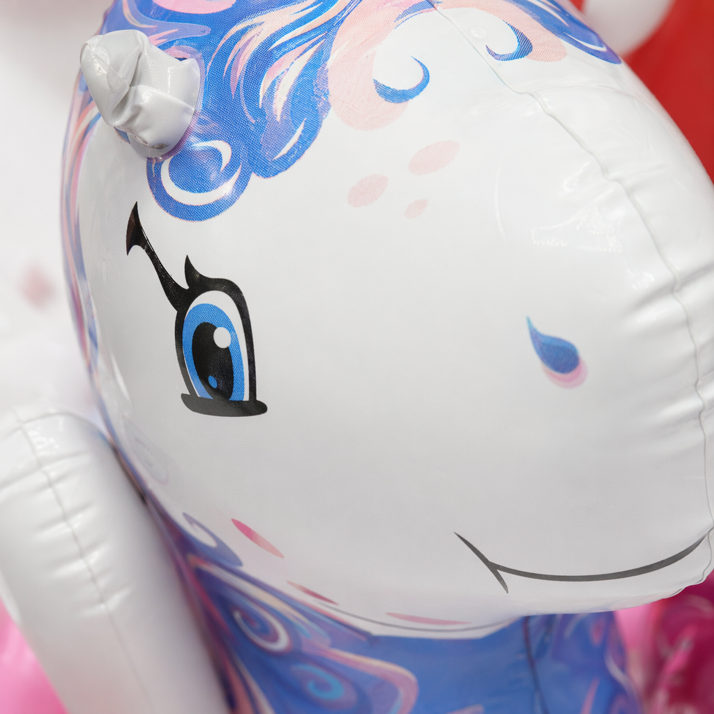 Игрушка надувная белая с цветным рисунком оптом из Китая — фотография 5