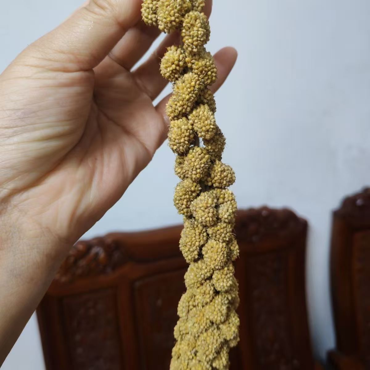 Корзина плетёная из кукурузных листьев оптом из Китая — фотография 5