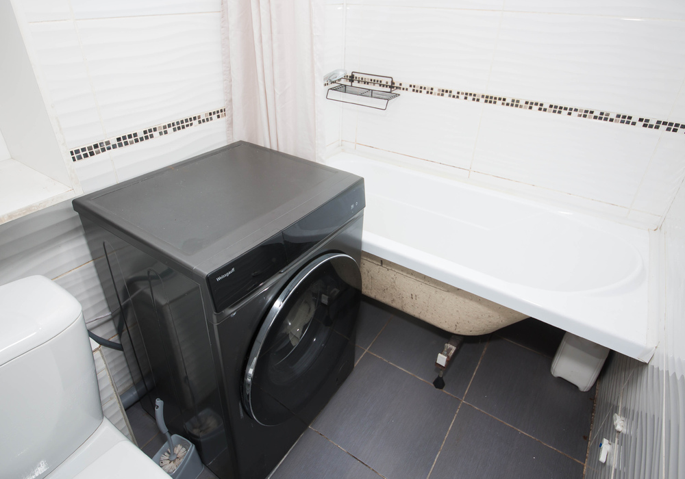 3-ка, 60,1 кв.м., 1/9 эт., ул. Громова 56, корп.3