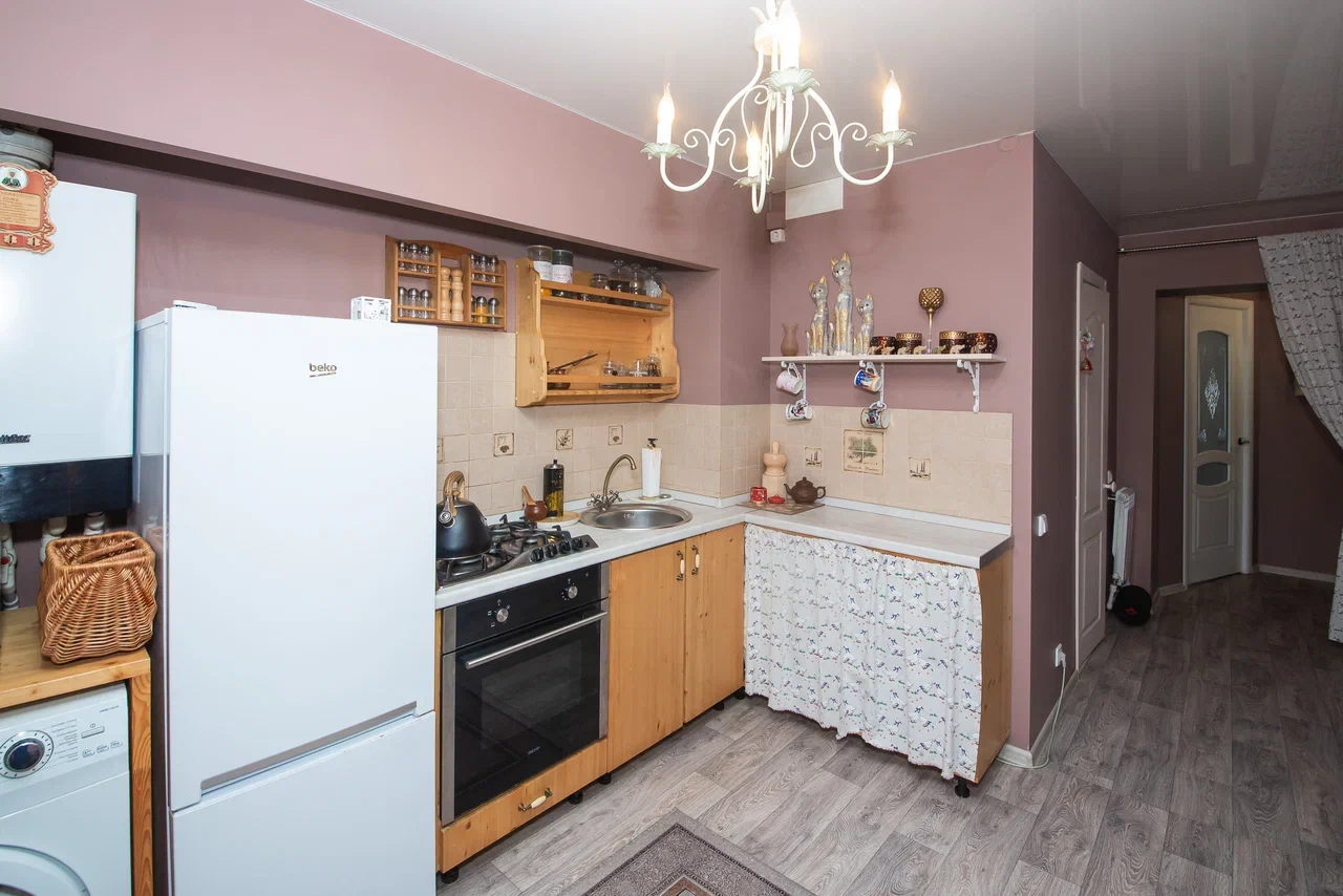 1-комнатная квартира 42 м² в Щедрино с мебелью