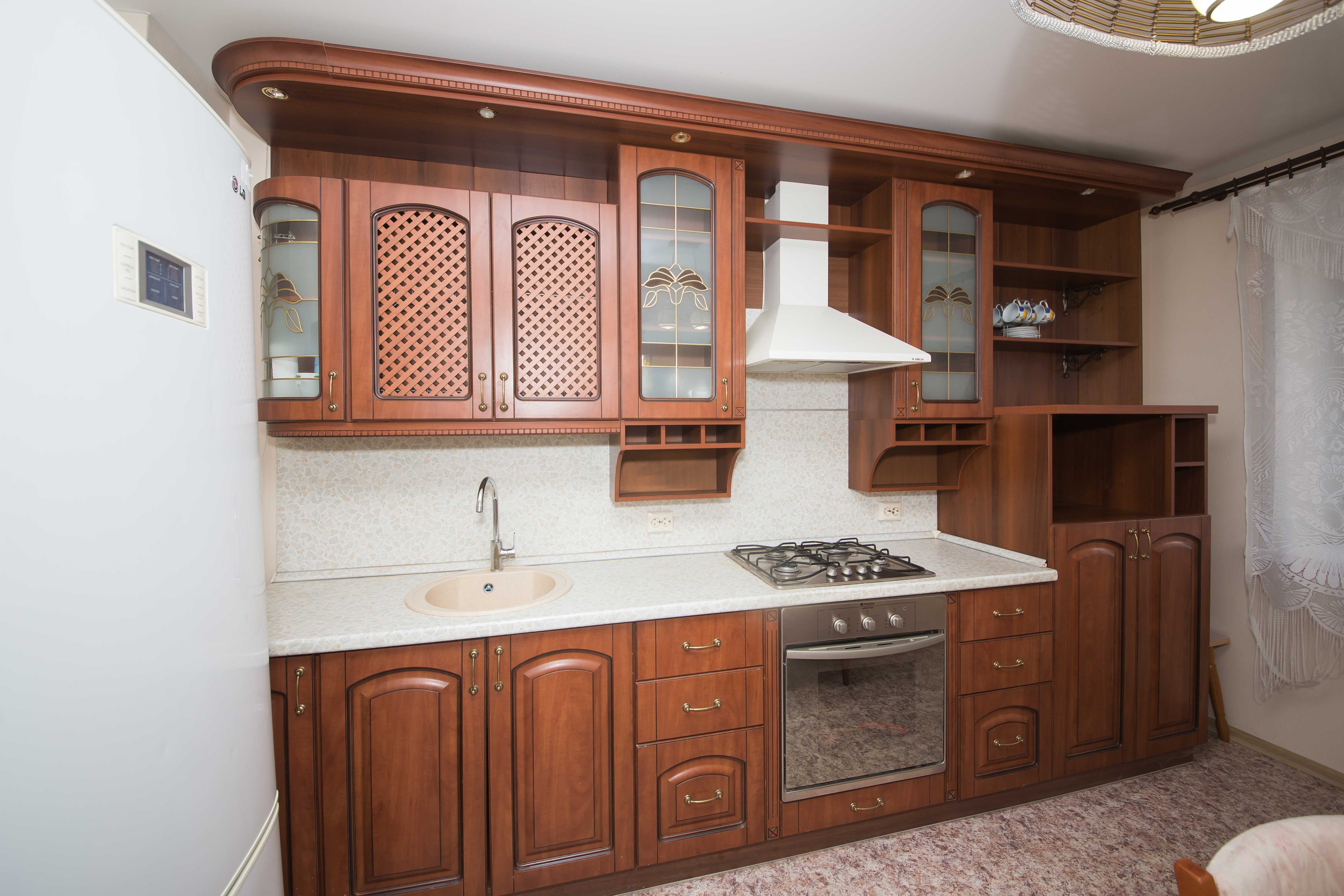 Теплая, просторная двухкомнатная квартира во Фрунзенском районе!