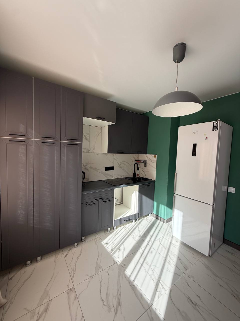 Продается теплая и уютная 2-комнатная квартира с РЕМОНТОМ и МЕБЕЛЬЮ.