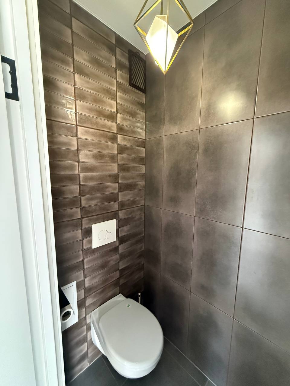 Продается теплая и уютная 2-комнатная квартира с РЕМОНТОМ и МЕБЕЛЬЮ.