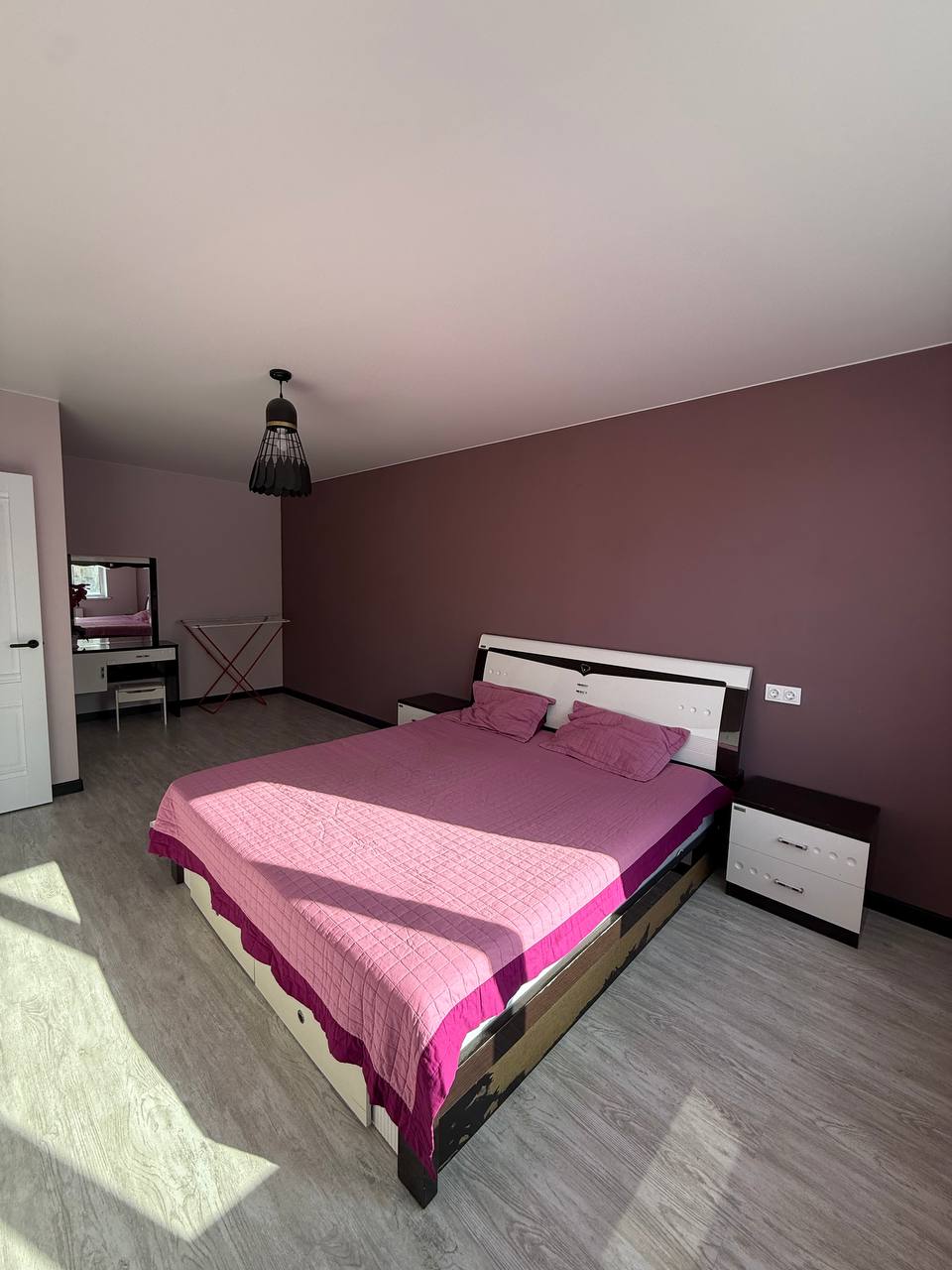 Продается теплая и уютная 2-комнатная квартира с РЕМОНТОМ и МЕБЕЛЬЮ.