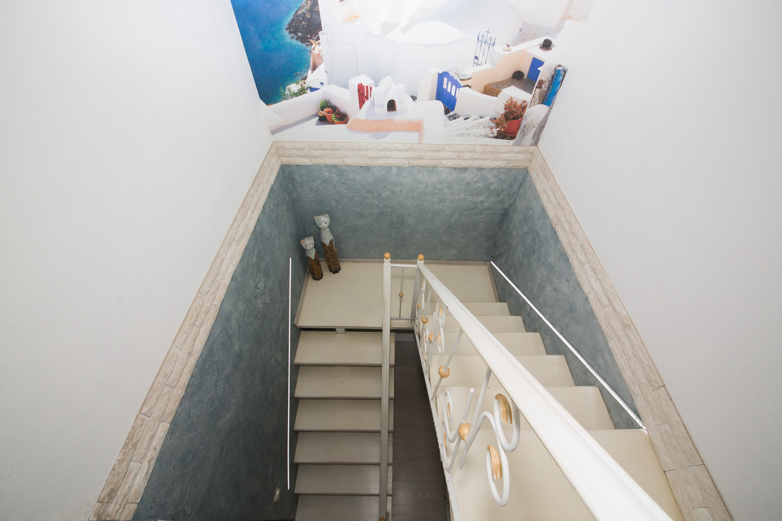 Продается теплая и уютная двухуровневая квартира, в которой продумано все до мелочей для комфортного проживания!!!