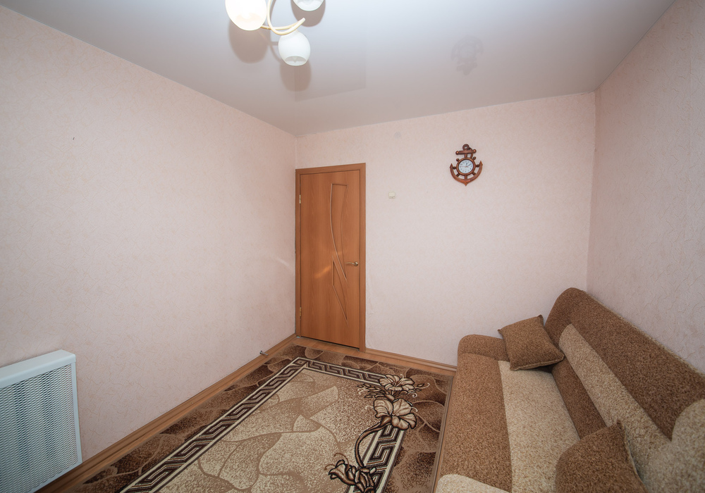 3-комнатная квартира, 59,4 кв.м., 1/9 этаж, ул. Папанина д. 14