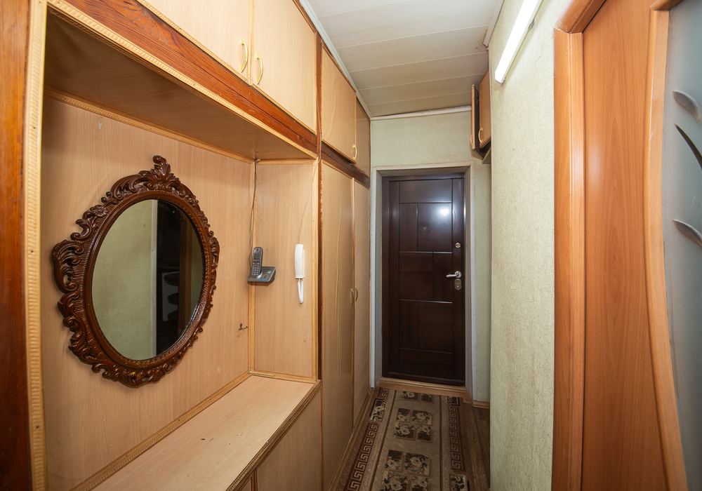 3-комнатная квартира, 59,4 кв.м., 1/9 этаж, ул. Папанина д. 14