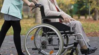 Заработает с 1 ноября: пенсионерам доплатят за инвалидность