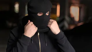 Во Владимире задержан подозреваемый в уличном грабеже у остановки