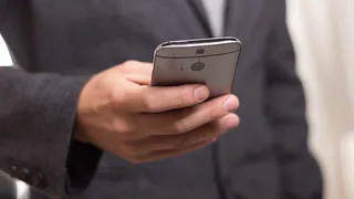 Сотовый оператор будет удерживать комиссию за пополнение счета