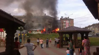 Пожар возле «Линии» в Бежице сняли на видео