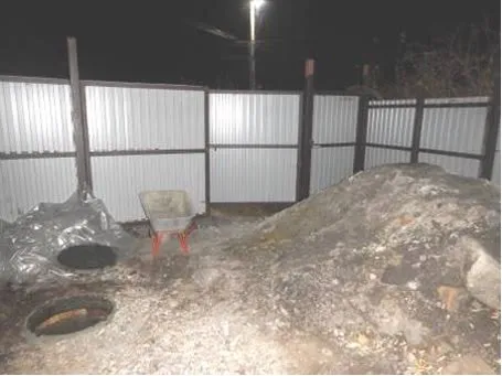 Магнитогорец убил мать и спрятал тело в колодец, а сам скрылся в подвале