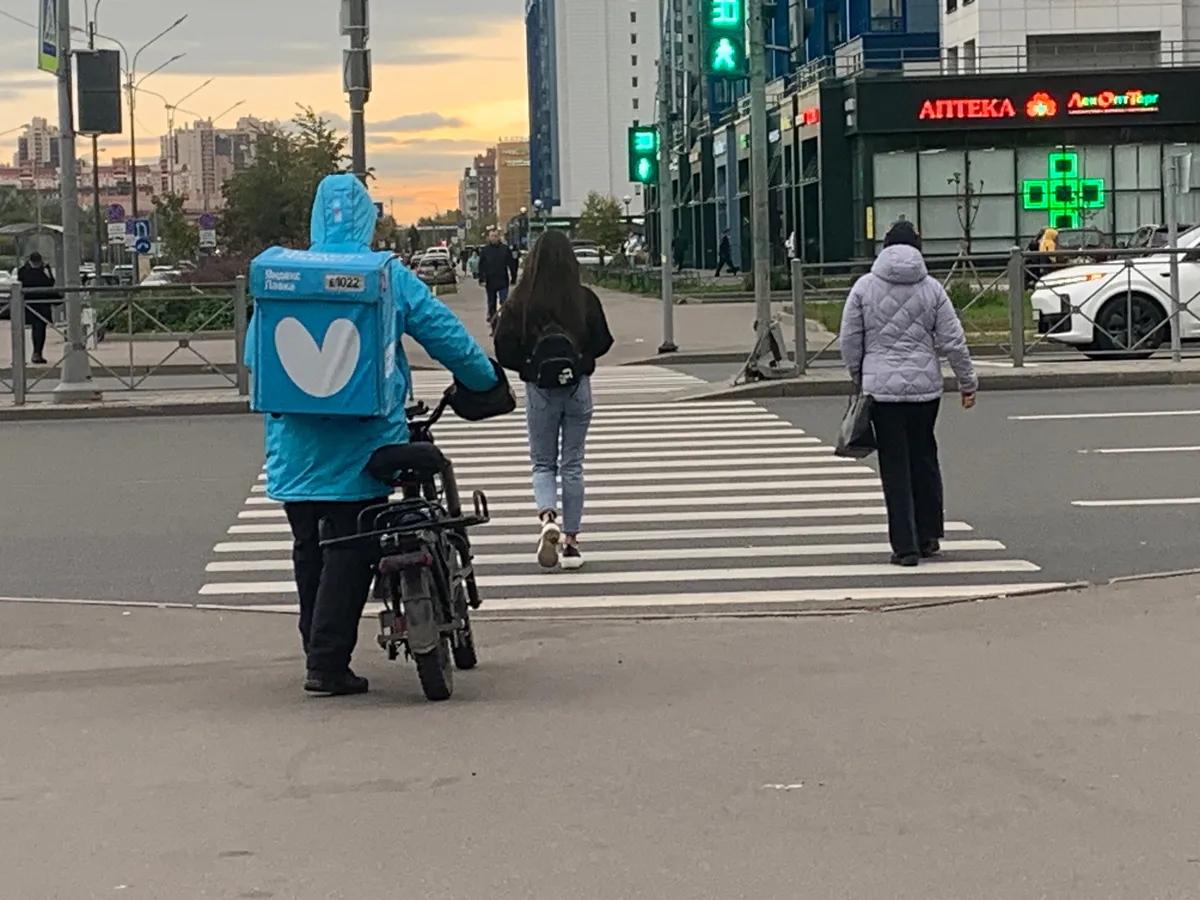 Курьер напал не пензенца, заказавшего товар