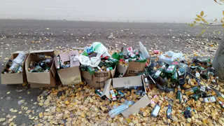 "Коробки с пустыми бутылками ежедневно оставляют на улице" - рязанец о магазине "Бристоль"