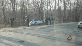 На Южной окружной столкнулись две легковушки - подробности от очевидца
