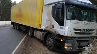 В Касимовском районе водитель «двенашки» угодил под фуру