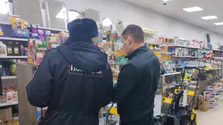 В Челябинской области изъяли опасную пиротехнику: полицейские проводят рейды по магазинам перед Новым годом