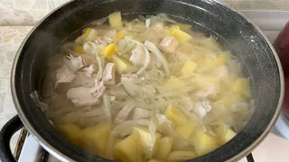 Что в щи кладем первым - капусту или картофель: запомните это важное правило