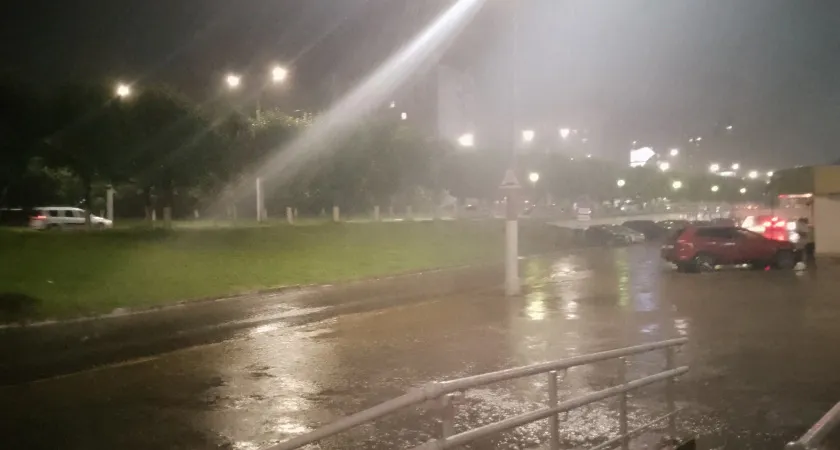 На нас идут новые мощные ливни - какие города уже начнет заливать с сентября