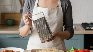 Недавно узнала, для чего каждая сторона терки - теперь всем подругам рассказываю: оказывается, ни одна не в курсе