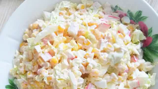 Настоящее спасение для уставшей хозяйки: салат-суперзвезда за 5-10 минут