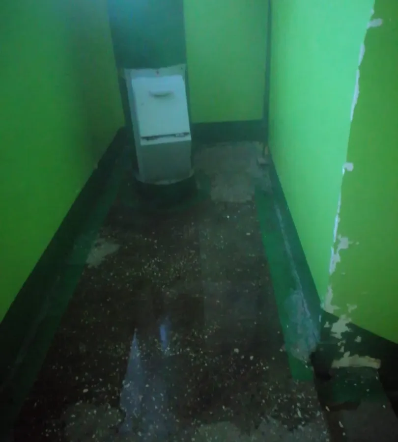 «Корабельная, 31 опять топит, не прошло и двух недель»