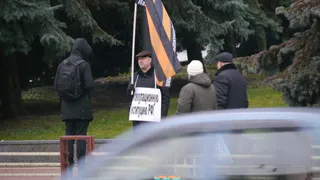 В Брянске в день Конституции прошли одиночные пикеты НОД