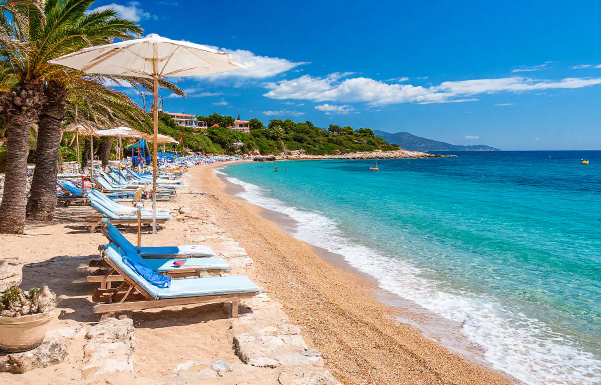 Вычеркивайте Тай и Вьетнам из планов на отпуск: для россиян предложили курорты получше

