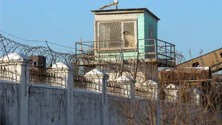 Нижнекамка несла на теле наркотики для мужа-зэка