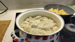 Всю жизнь варила пельмени неправильно - вот как нужно: запомните 3 правила - будут как в лучшем ресторане