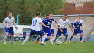 Футбол: "Нефтехимик" проиграл кировскому "Динамо" на домашнем поле