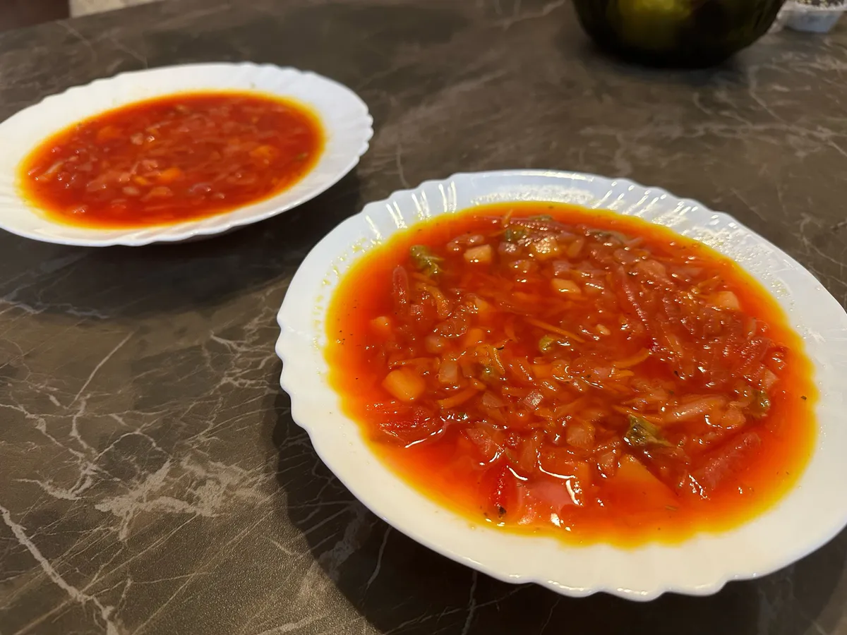 Важное правило “зажарки” для борща - и как ее улучшить: 3 совета шеф-поваров. Чтобы не свекольные щи, а истинный борщ - идеальный