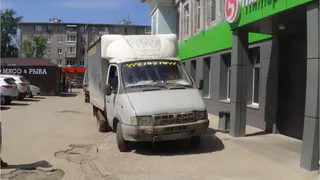 Сдавал назад: в Рязани водитель “ГАЗели” наехал на пешехода