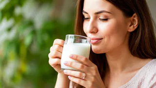 Не чай, не кофе, не сок: ученые назвали идеальный напиток для утра - улучшает кожу и радует кишечник