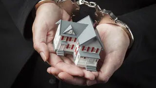 Ипотека довела заведующую брянской аптекой до должностного преступления