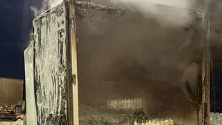 Во Владимире на улице Растопчина ранним утром загорелся грузовой автомобиль