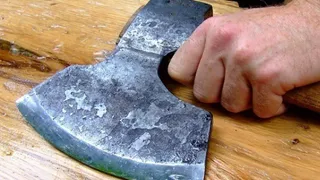 В Татарстане молодой человек отрубил себе детородный орган