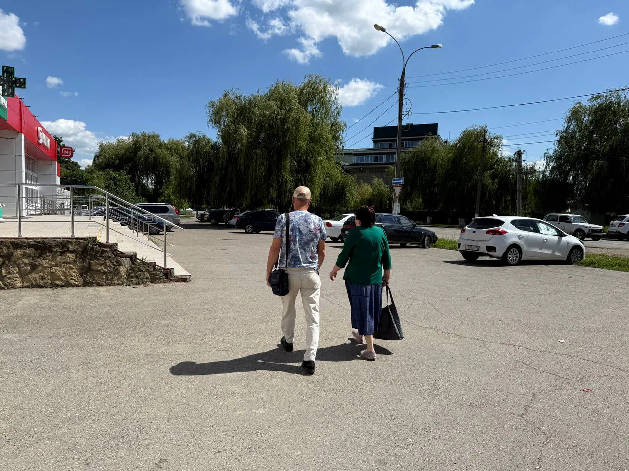 Почему с возрастом от людей лучше всего держаться подальше: мудрость поэта Юрия Левитанского нужно запомнить на всю жизнь