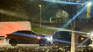 В Рязани женщина за рулем «Киа Рио» врезалась в «Опель»