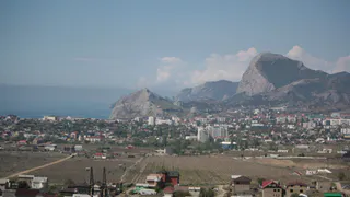 "Мечтали жить у моря, сбежали обратно через 1 месяц": россиянка честно рассказала, почему переезд в Крым оказался ошибкой  