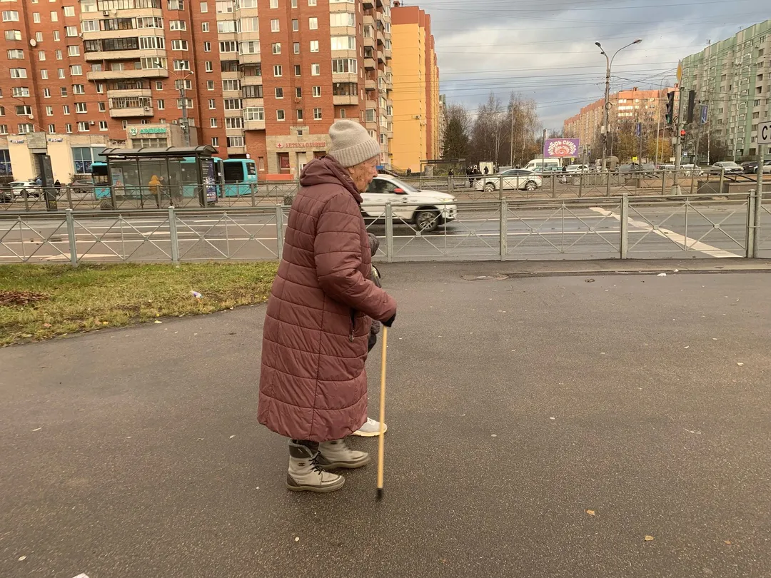 Пенсионеров предупредили: с 1 декабря спишут всё с банковского счёта, куда им перечисляют пенсию. Причём на законных основаниях