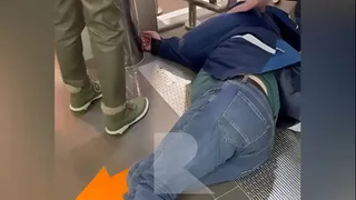 24 января мужчина сорвался с эскалатора в «Барсе на Московском»